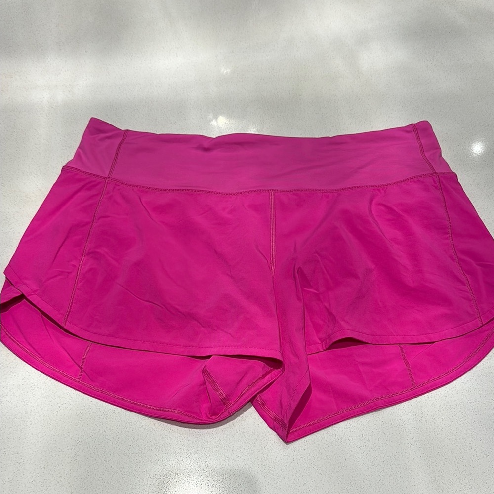 Lululemon low rise Speed Up 2.5 Vibrant Pink Women's Shorts
